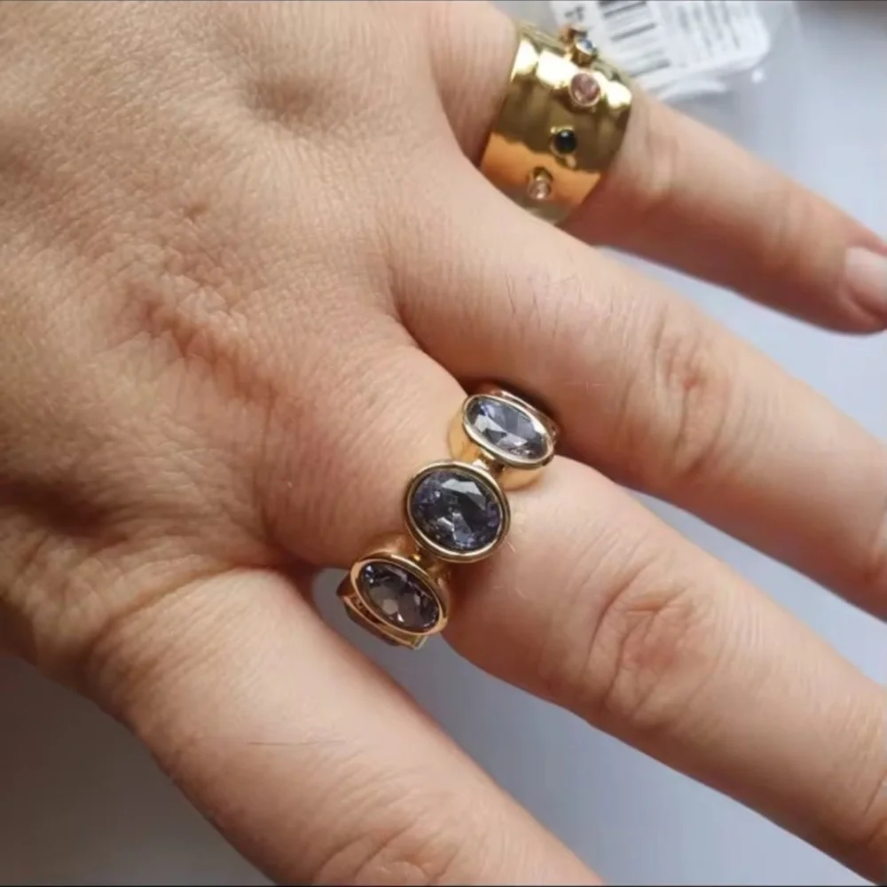 Gorgeous grayish blue oval cut swarovski elements 14kt gold plated size 9 ring - Picture 3 of 13